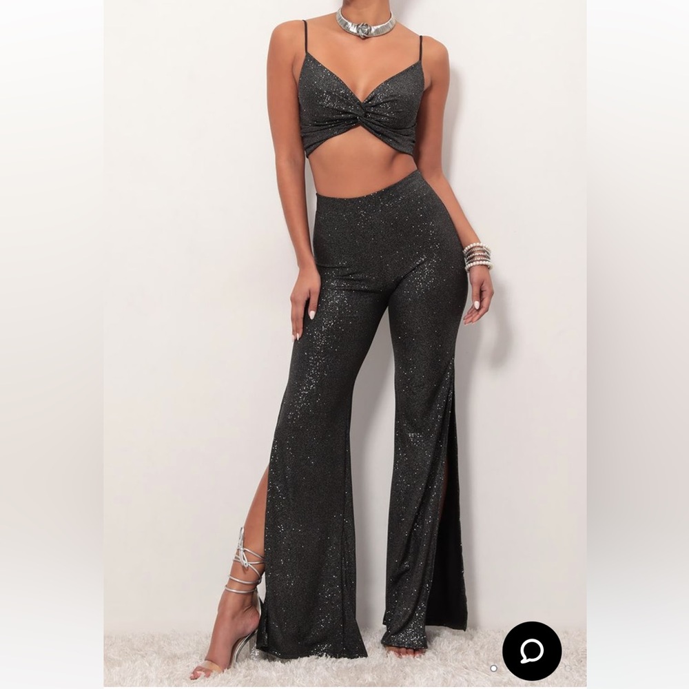 Lucy in the Sky Manhattan Shimmer set in black